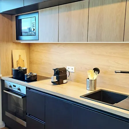 Blackwood Kitchen Apartamento Bratislava
