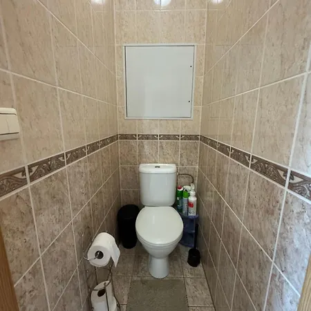 Garden-view Near Center Appartement Bratislava